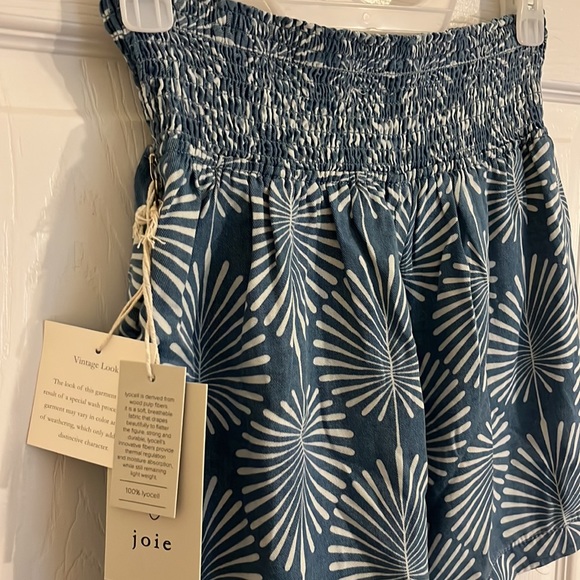 Joie Vintage Elastic waist tribal/tropical print blue & white shorts. S. NWT! - Picture 7 of 9